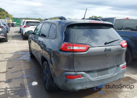 2018 Jeep Cherokee Latitude Fwd z USA, uszkodzony, nr VIN 1C4PJLCB3JD552662